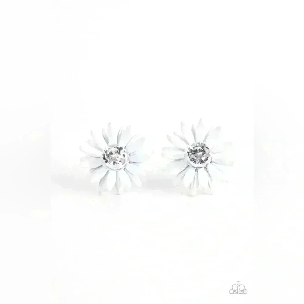 Daisy Earrings - Picture 2 of 3